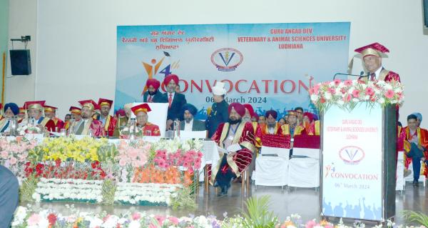 Dr. Inderjeet Singh, Vice-Chancellor of GADVASU Addressing in 4th convocation